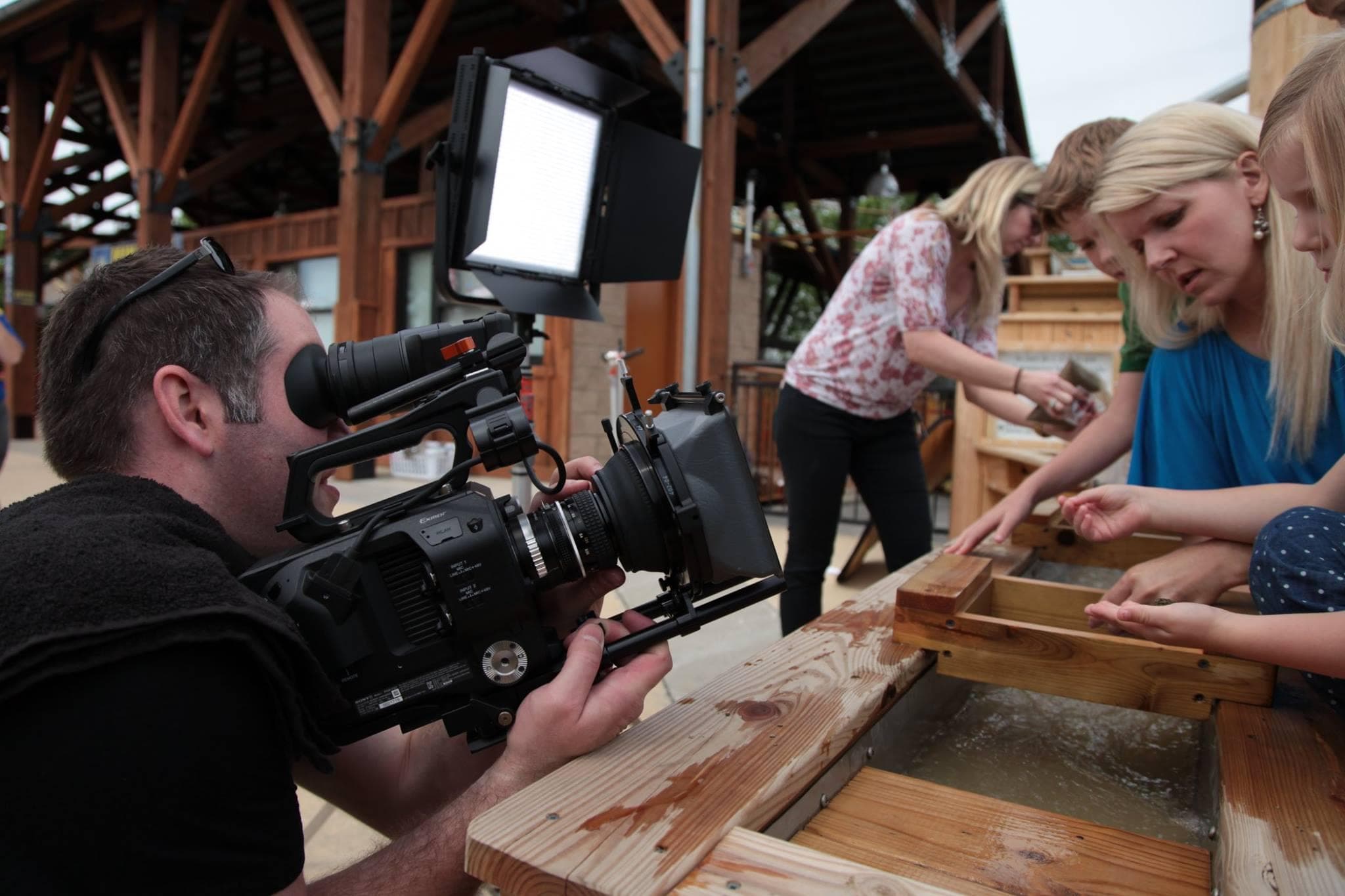 Building a Strong Brand Identity Through Visual Storytelling